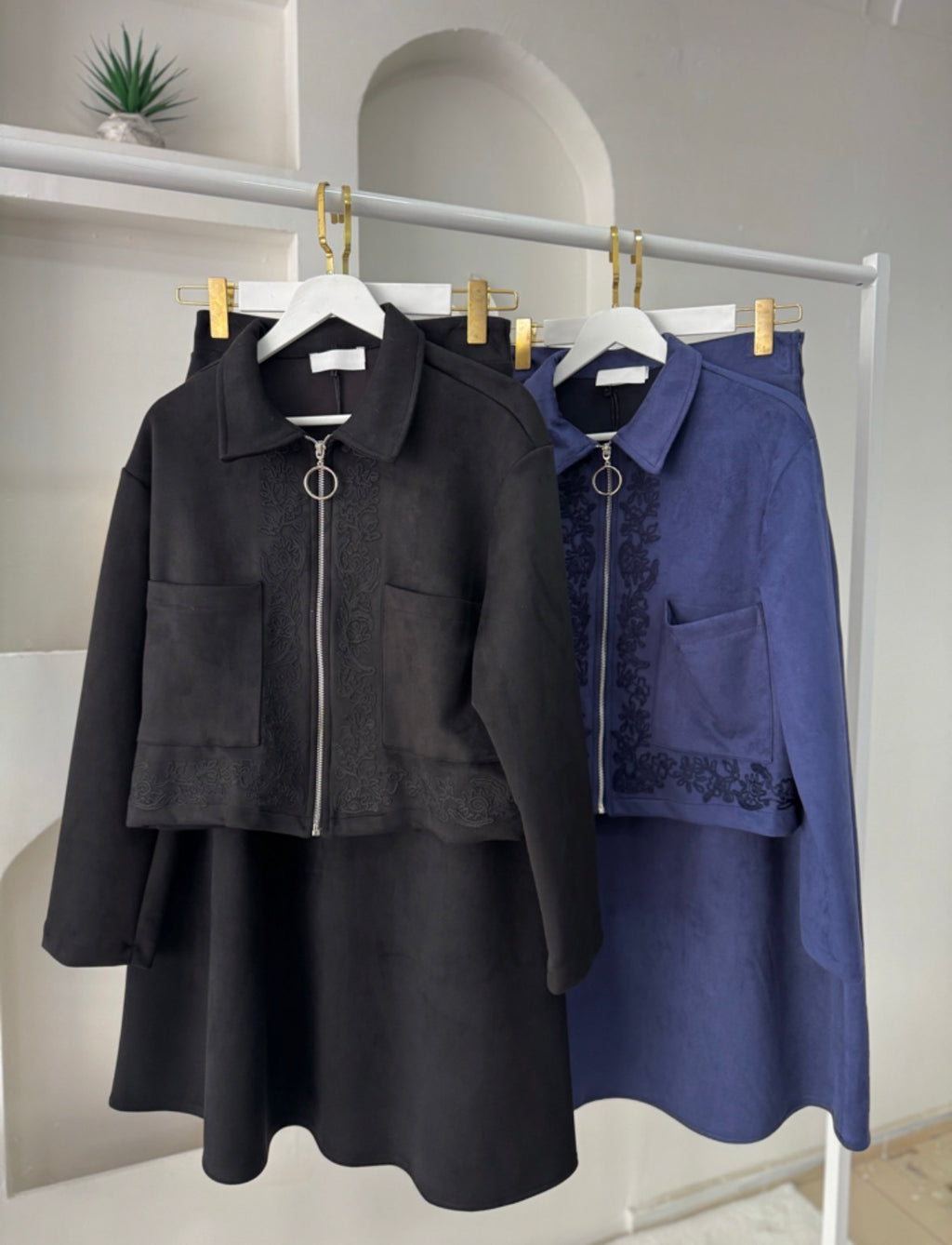 Nakış İşlemeli Süet Etekli Takım