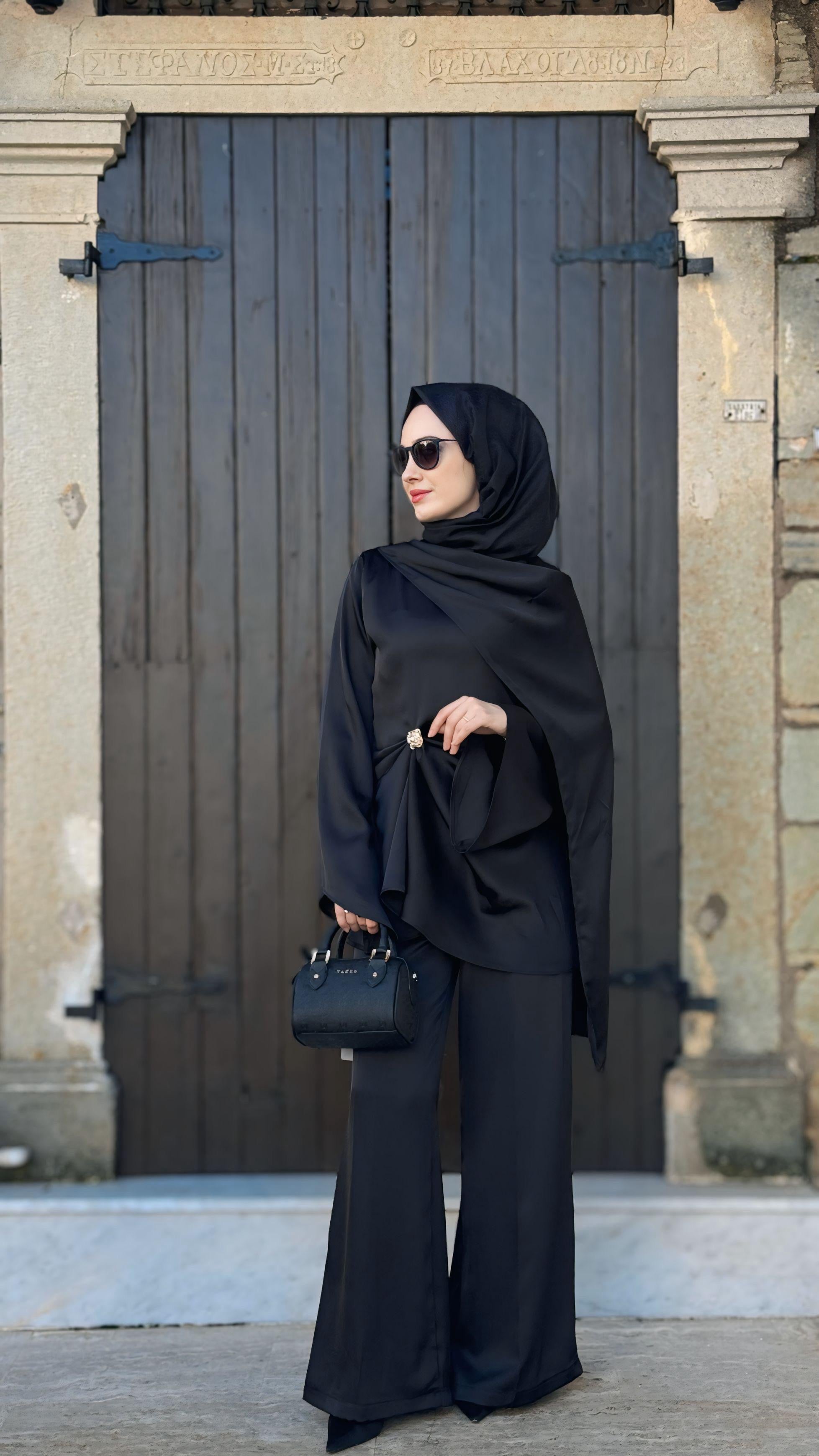 Pelerinli Saten Takım