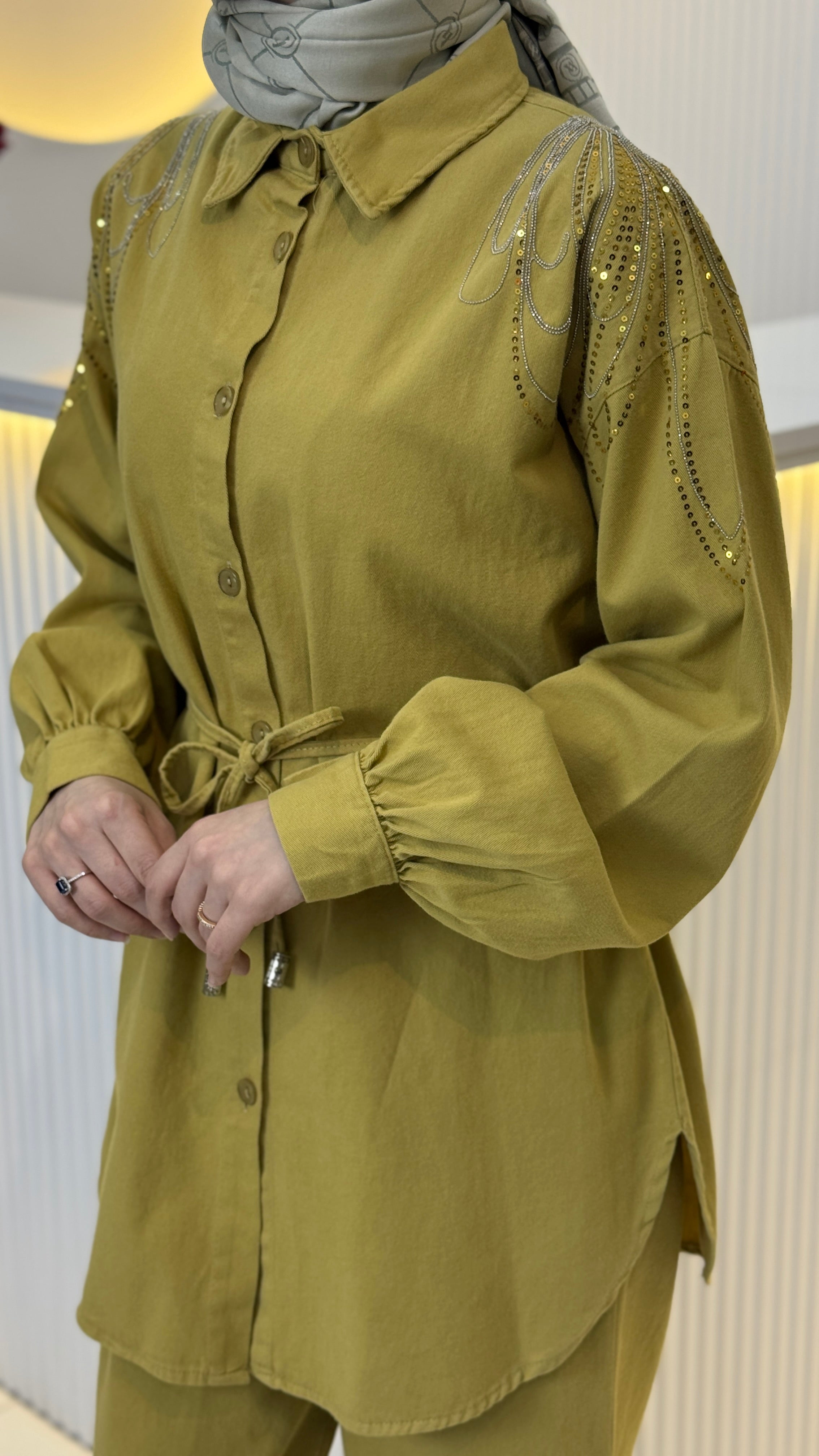 İşlemeli Omuz Detay Keten Takım