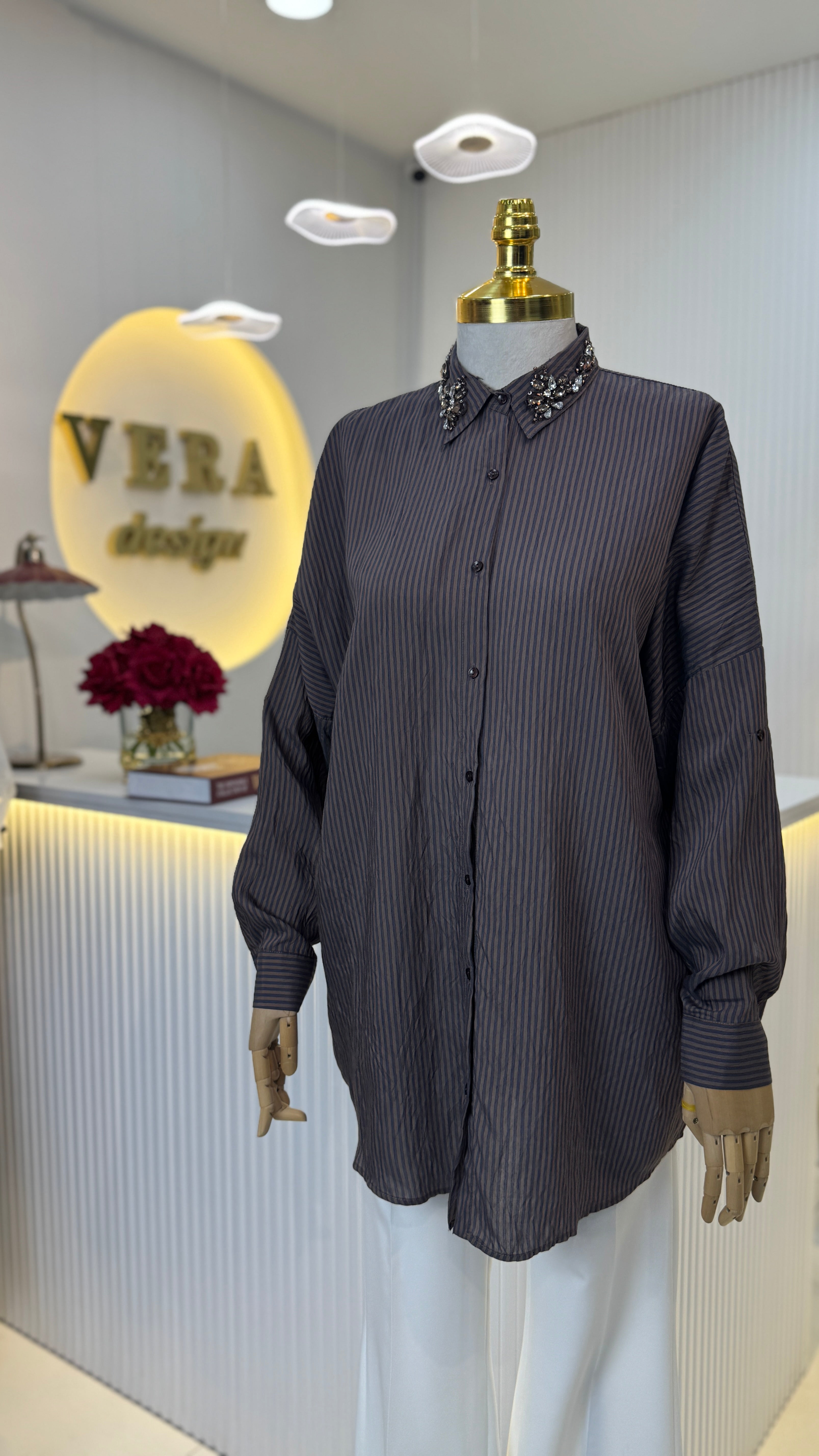 Çizgili İşleme Detay Gömlek